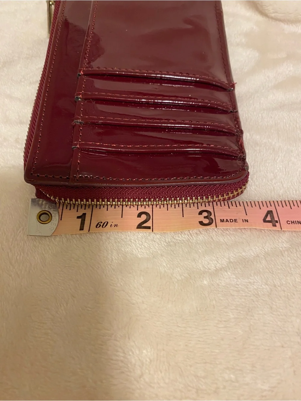 🌸 Adrienne Vittadini Glossy Burgundy Card Wallet with Zip